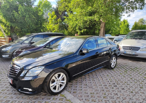 Mercedes-Benz Klasa E cena 33900 przebieg: 198000, rok produkcji 2009 z Wrocław małe 596